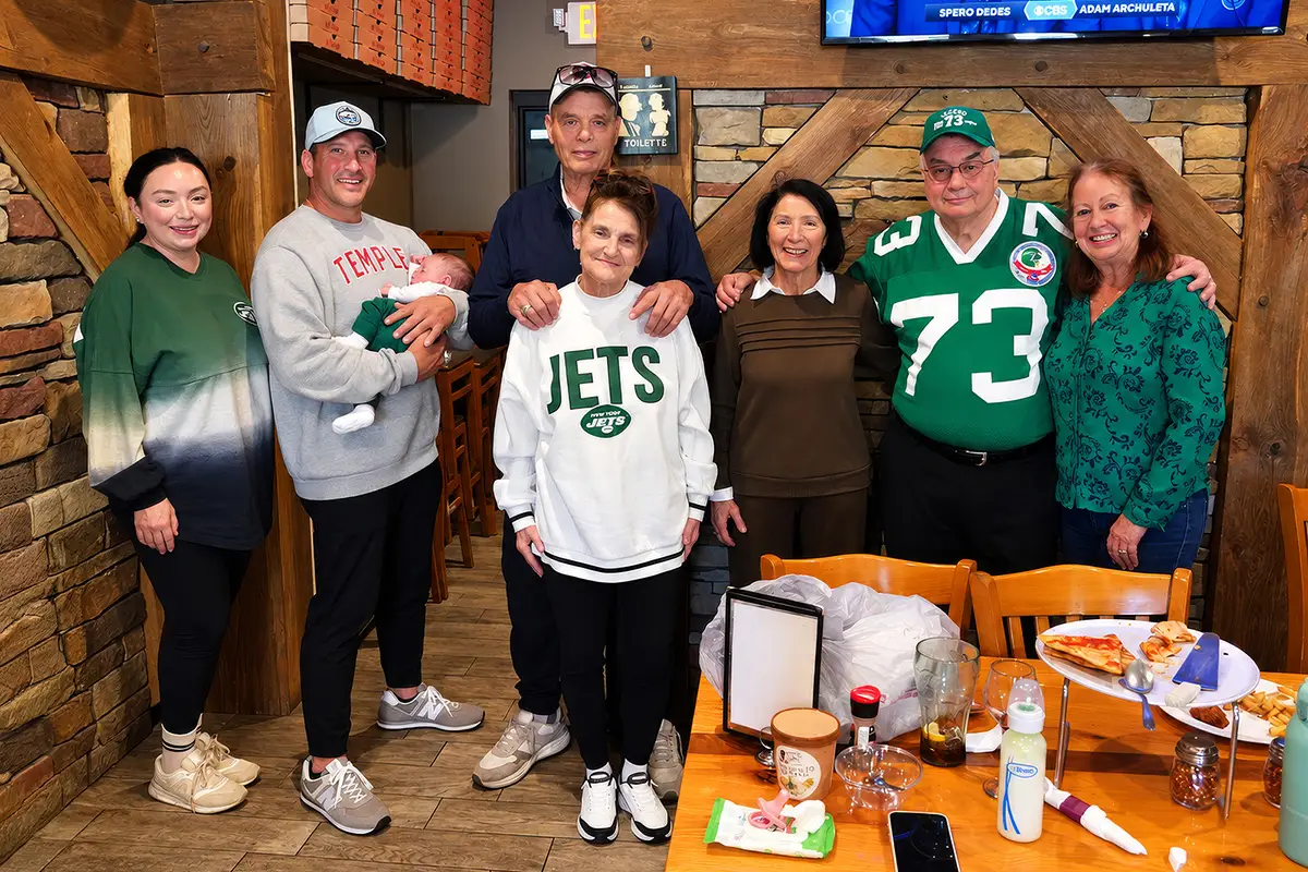 Kleckos Watch Party